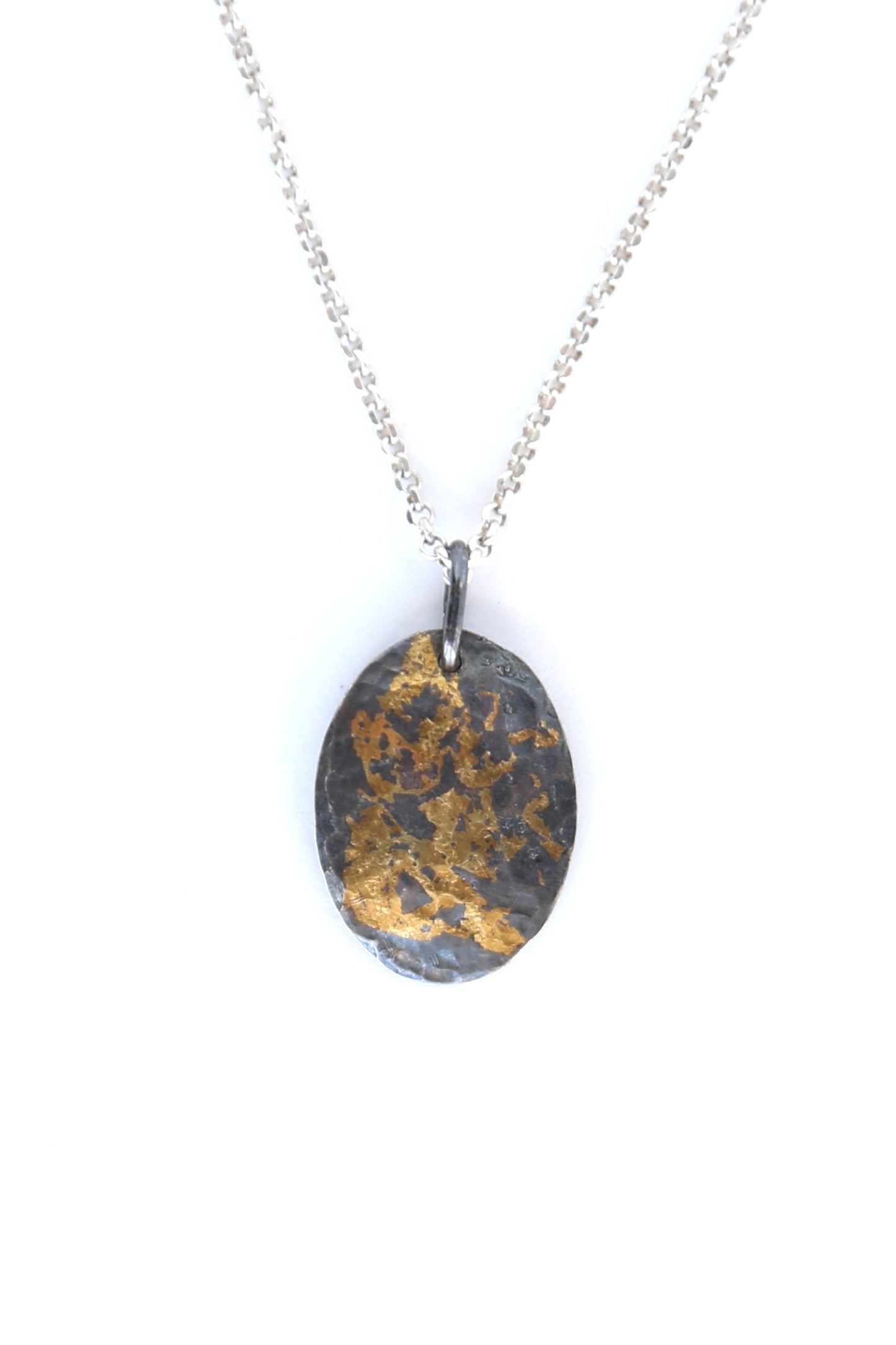 Keumboo Small Oval Necklace